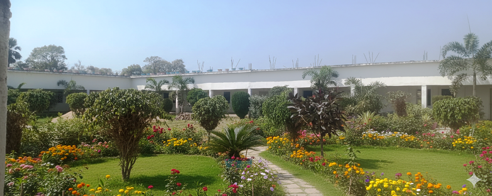 UDAY PRATAP MAHILA MAHAVIDYALAYA, KUTUBPUR, KHETABPUR, GHAZIPUR	